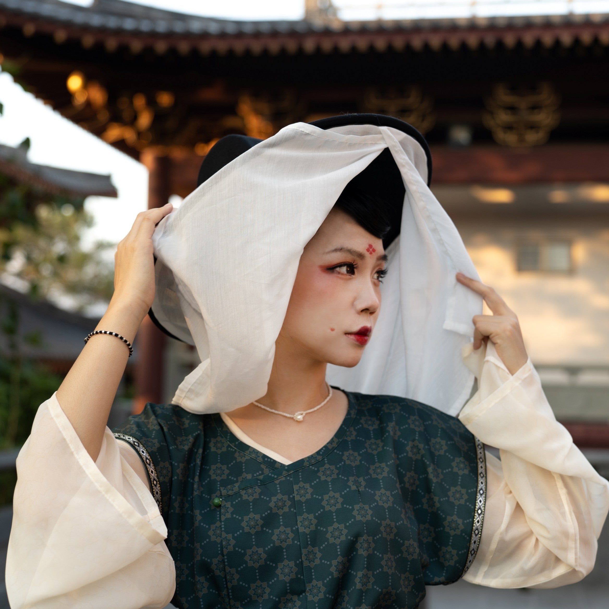 QingShan Outfit